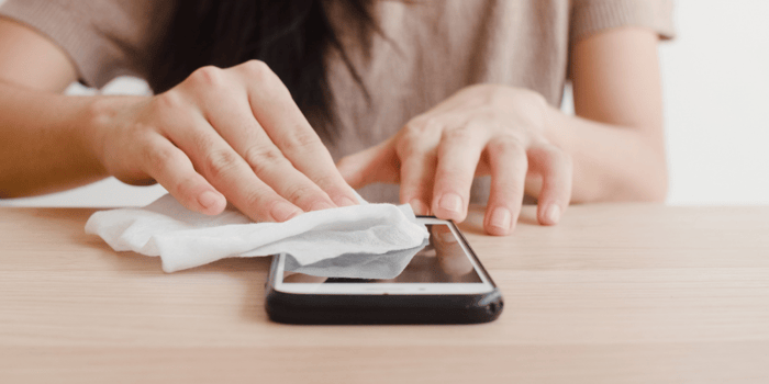 Hoe maak je een smartphone schoon?